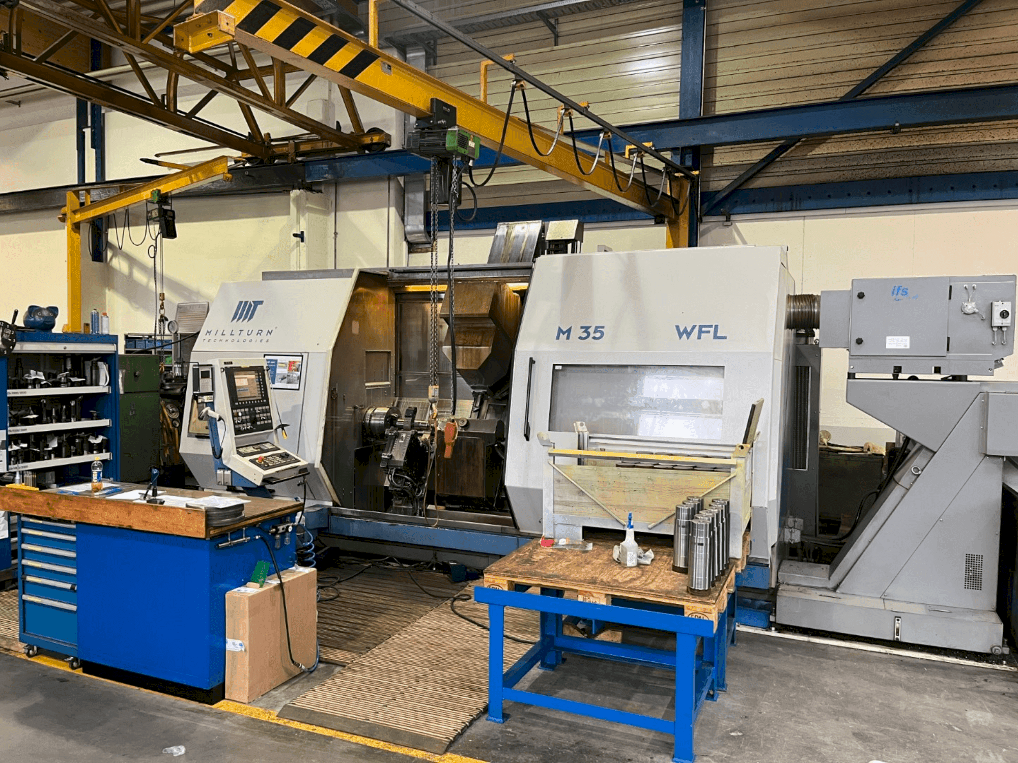 Makine  WFL M-35 - Önden görünüm