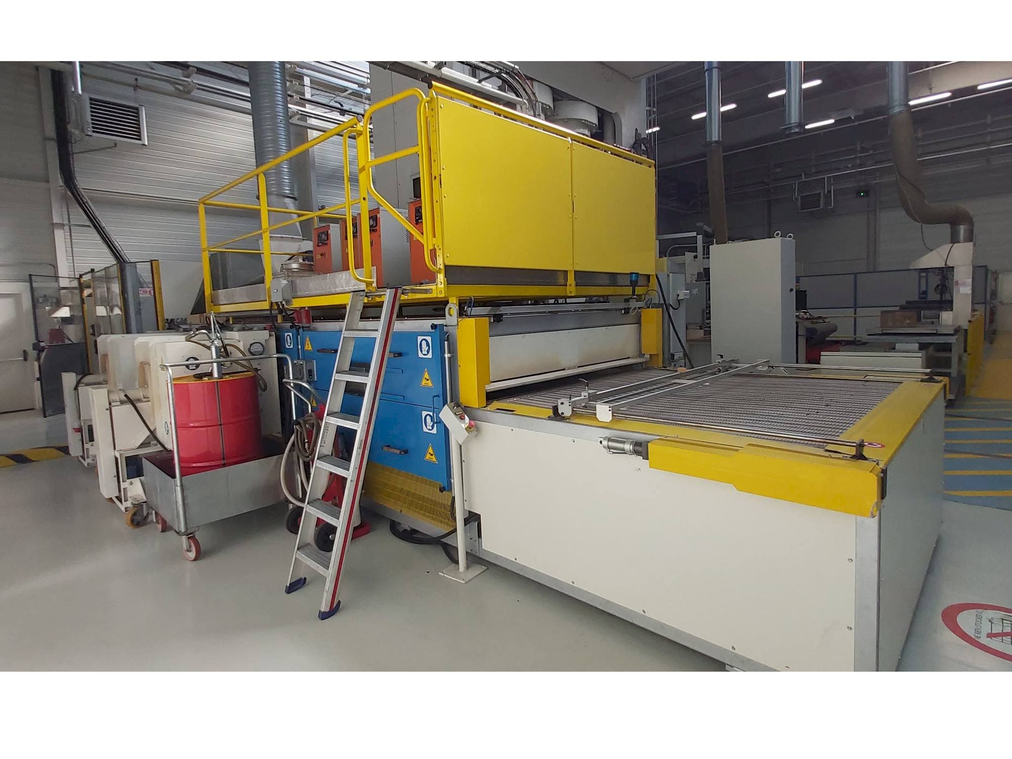 Makine  CANNON PRE PREG OVEN - Önden görünüm