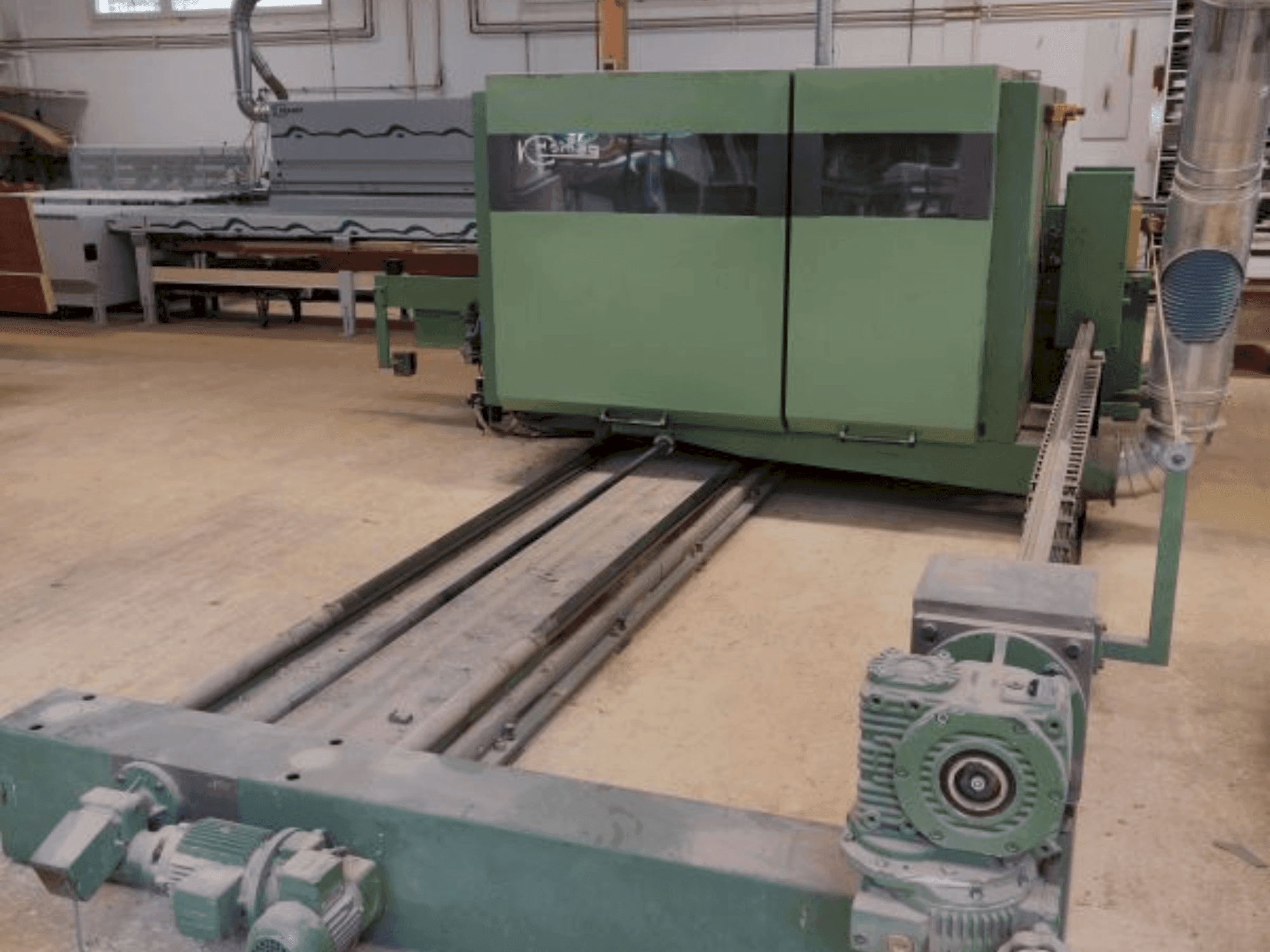 Makine  HOMAG WEINMANN FLO 23 - Önden görünüm