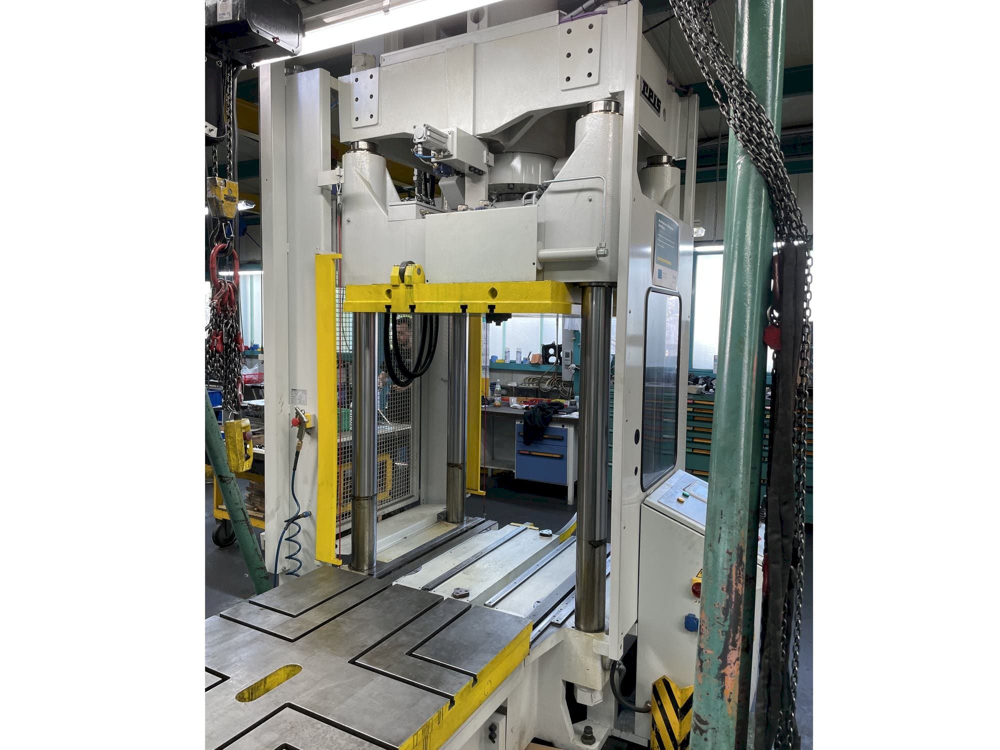 Makine  Reis TUS 100 - Önden görünüm