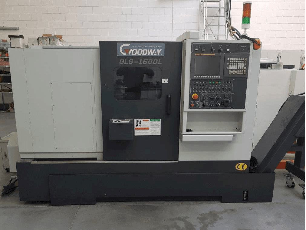 Makine  Goodway GLS-1500L - Önden görünüm