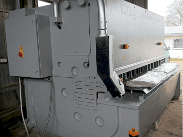 Makine  ERMAKSAN HVR 3100-16 - Önden görünüm