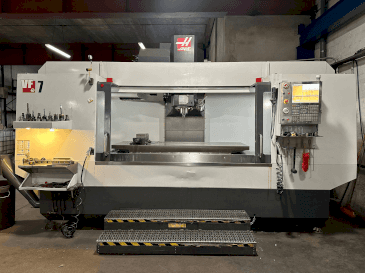 Makine  HAAS VF-7/40 - Önden görünüm
