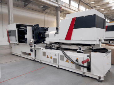 Makine  Milacron Elektron Evo 350 - Önden görünüm