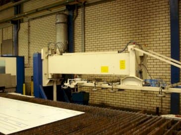 Makine TRUMPF Loadmaster - Önden görünüm