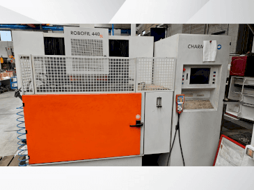 Makine  CHARMILLES Robofil 440SL - Önden görünüm