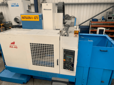 Makine  Matsuura RA-4G - Önden görünüm