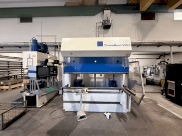 Makine  TRUMPF TrumaBend V85S - Önden görünüm
