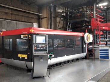 Makine  AMADA LC-3015F1NT 4kW CO2 - Önden görünüm