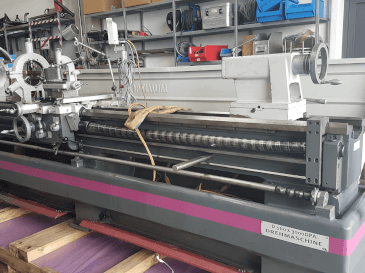 Makine  Optimum D 5600x3000 - Önden görünüm