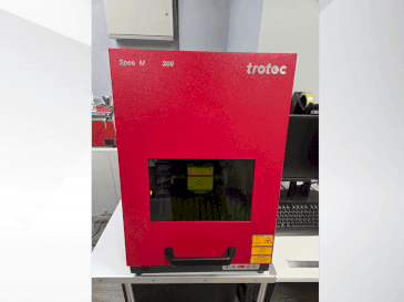 Makine  Trotec Speed marker 300 - Önden görünüm