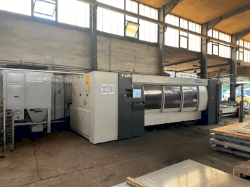 Makine  LVD Sirius 3015 PLUS - Önden görünüm