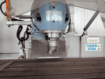 Makine  Bernardo Variomill FU 2000E Servo - Önden görünüm