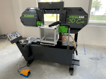 Makine Klaeger Bitron 300 3D Cut - Önden görünüm