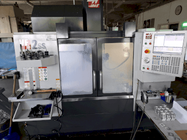 Makine  HAAS VF 2 SS - Önden görünüm