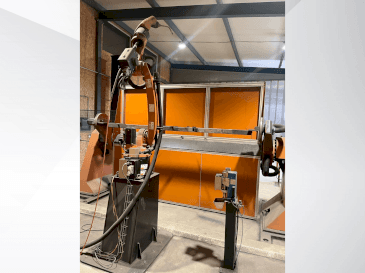 Makine KUKA KR8 R2100-2 arc HW - Önden görünüm