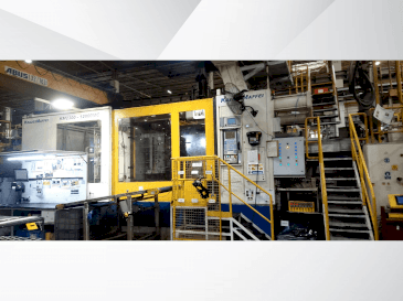 Makine  Krauss Maffei 2300-12000 MC - Önden görünüm