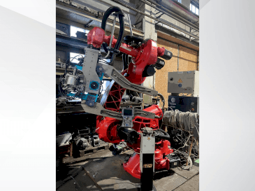 Makine COMAU C4G - Önden görünüm