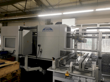 Makine WEISS Rundschleiftechnik K52 - Önden görünüm