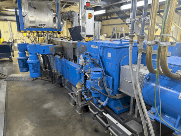 Makine  COPERION ZSK 50 MCC+ - Önden görünüm