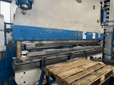 Makine  EHT EHPS 15-40 - Önden görünüm