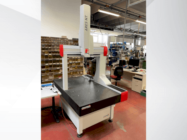 Makine Coord3 ARES NT 1075 MOT - Önden görünüm