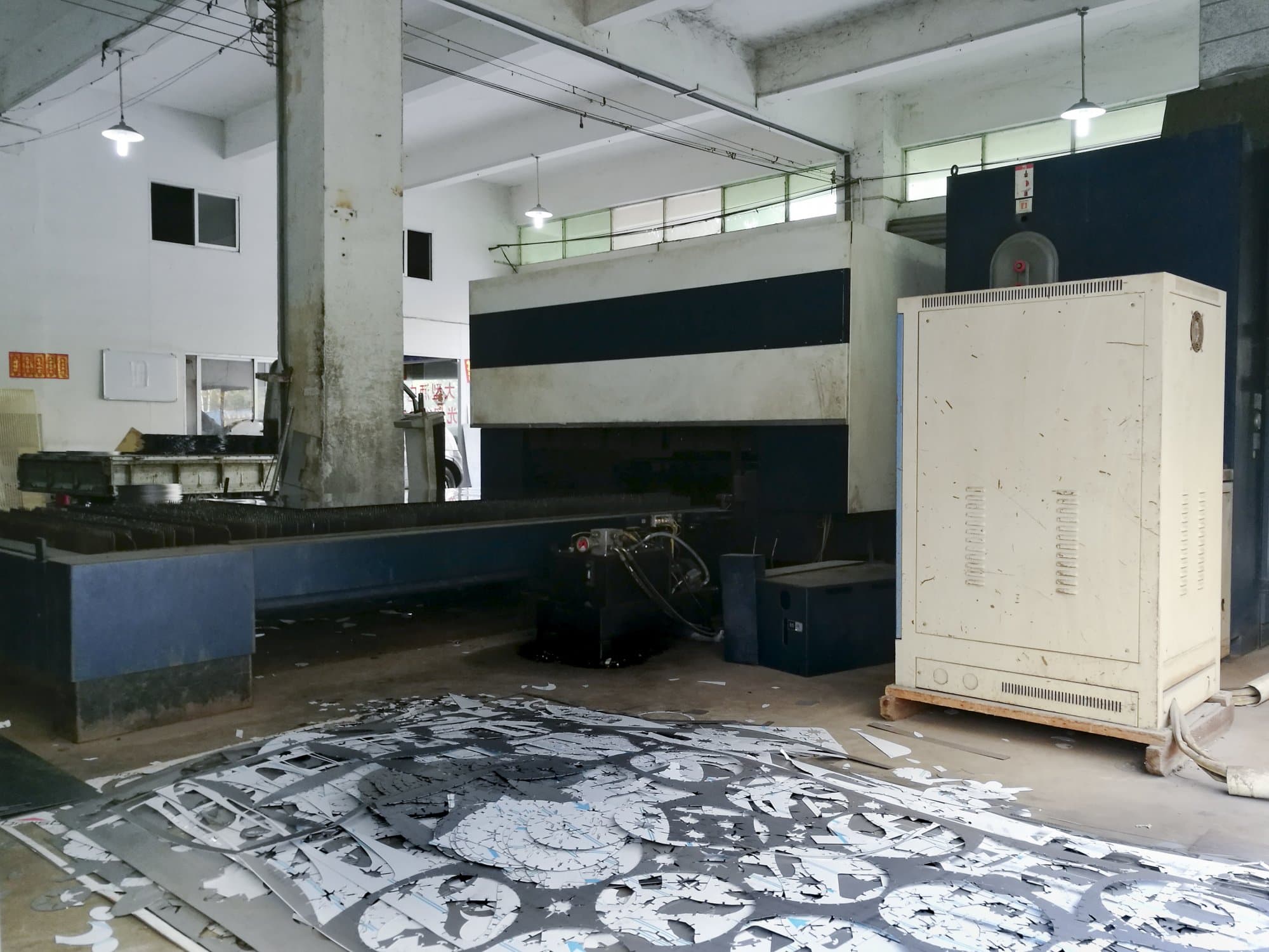 Makine  1 Trumpf - Sağdan görünüm TruLaser 3030