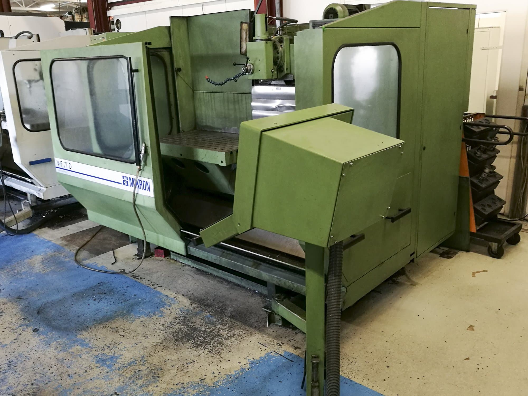 Makine  Mikron - Sağdan görünüm WF-71 D