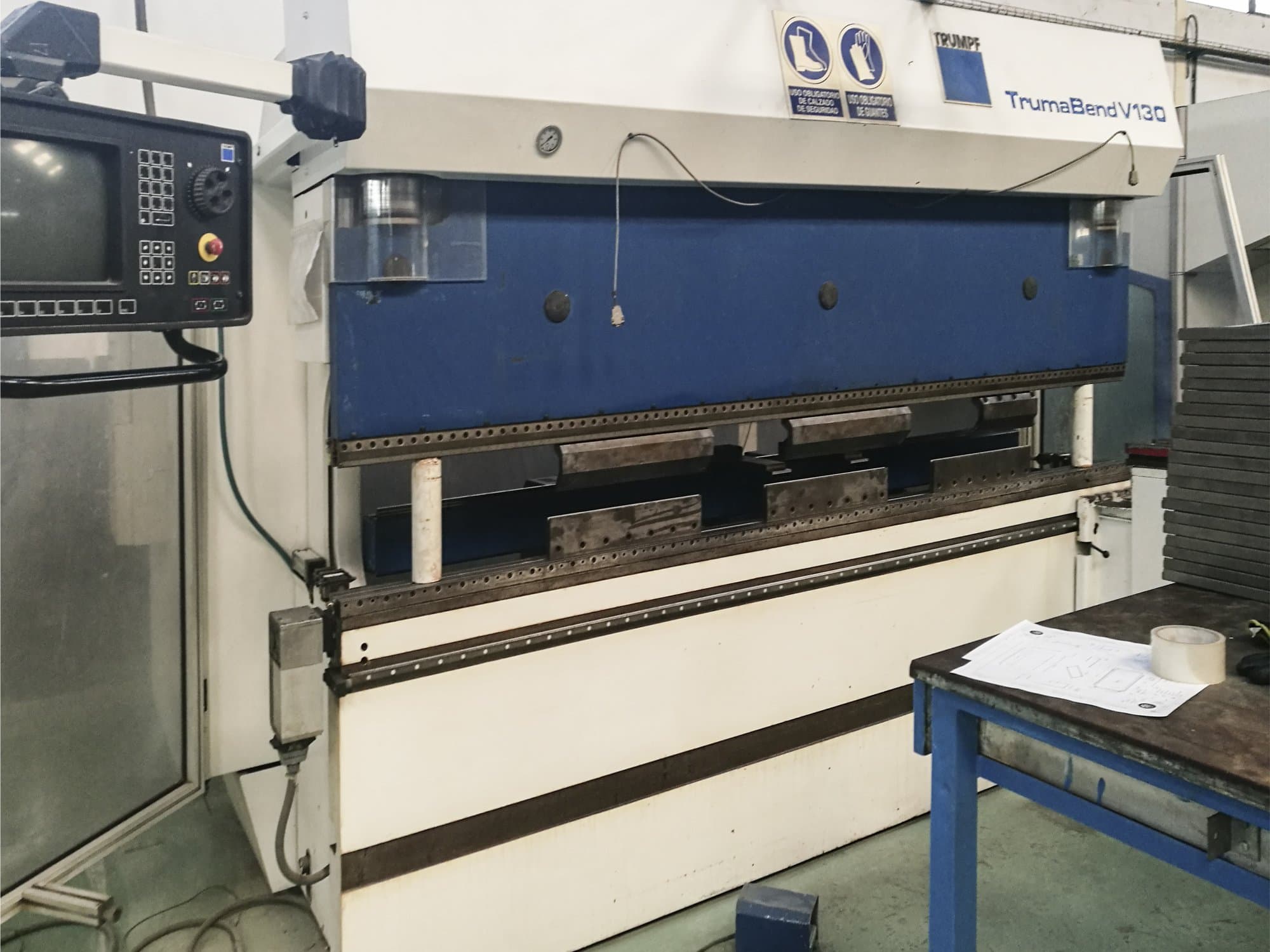 Makine  Trumpf - Sol görünüm TrumaBend V130