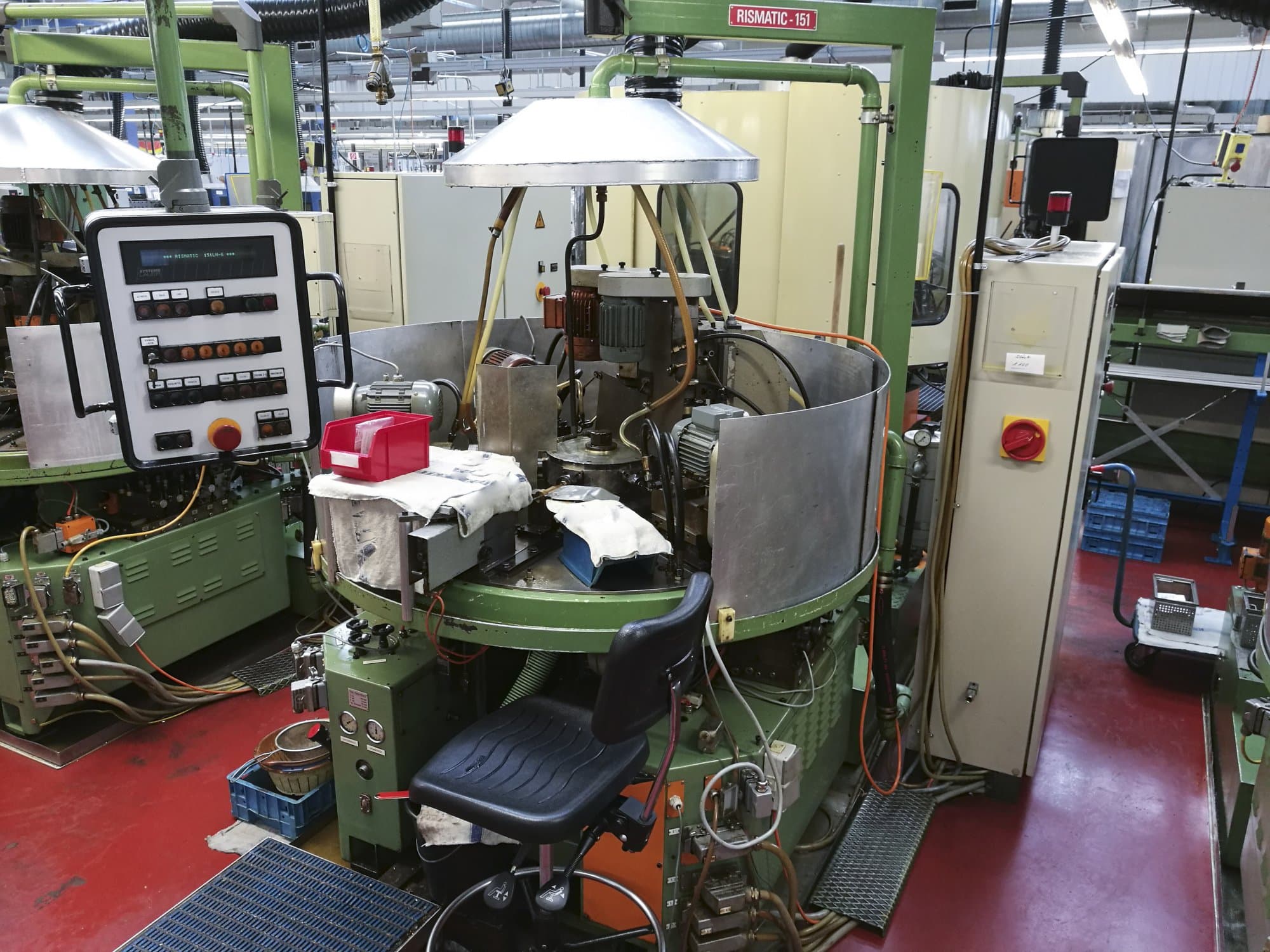 Makine  RIS-INGOLD - Sağdan görünüm Rismatic 151LN-6