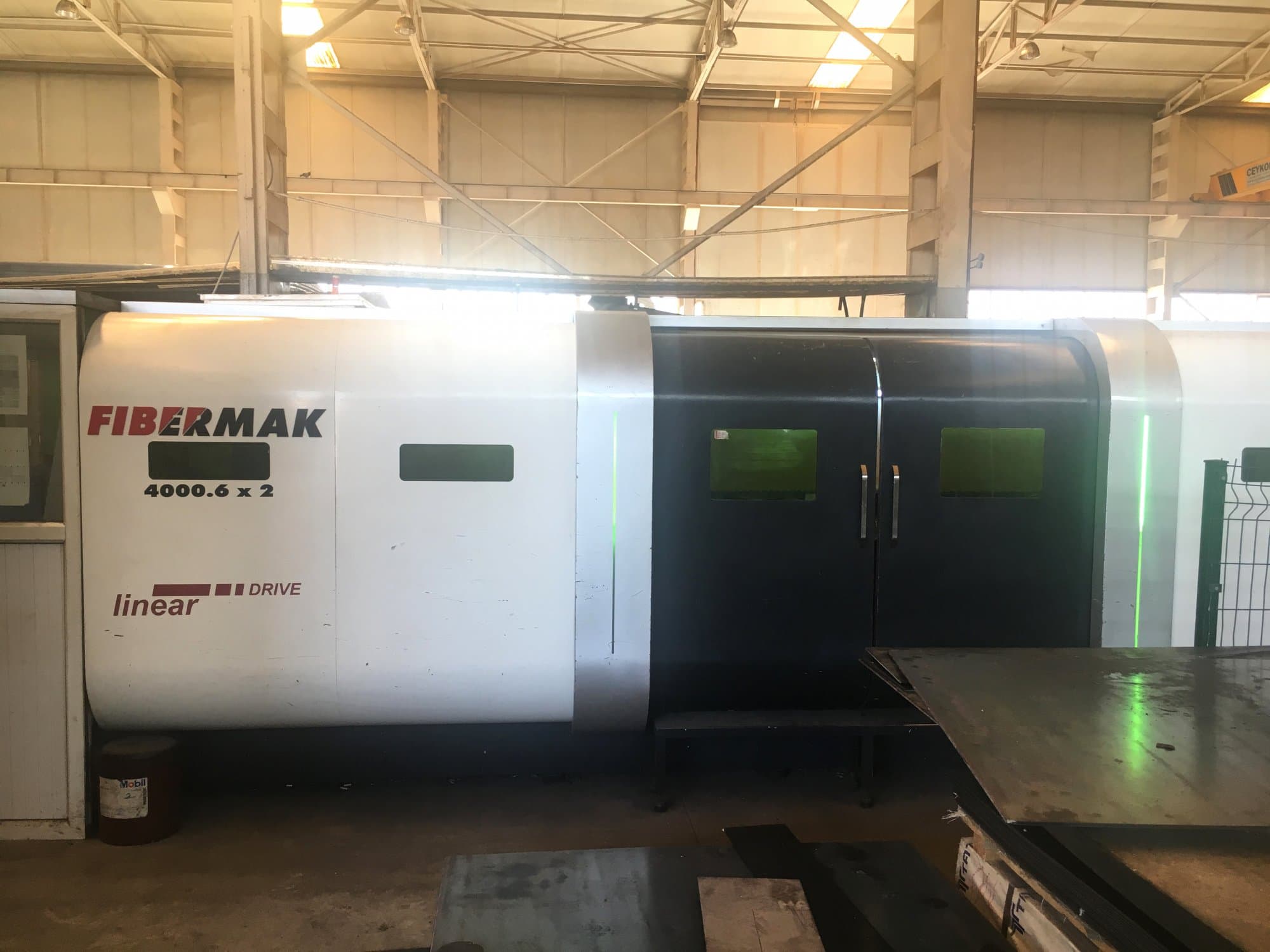 Makine  ERMAKSAN - Önden görünüm EFB 4000 6x2