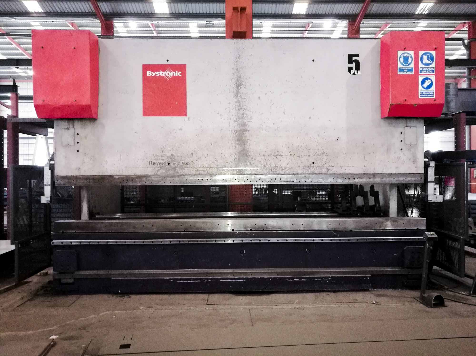 Makine Bystronic - Sol görünüm PR10
