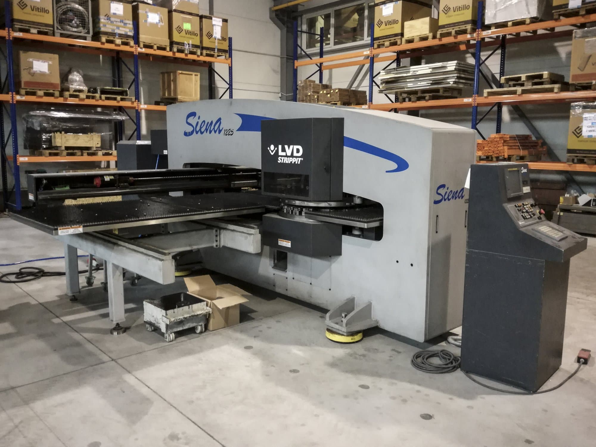 Makine  1 LVD - Sağdan görünüm Siena 1225 TK