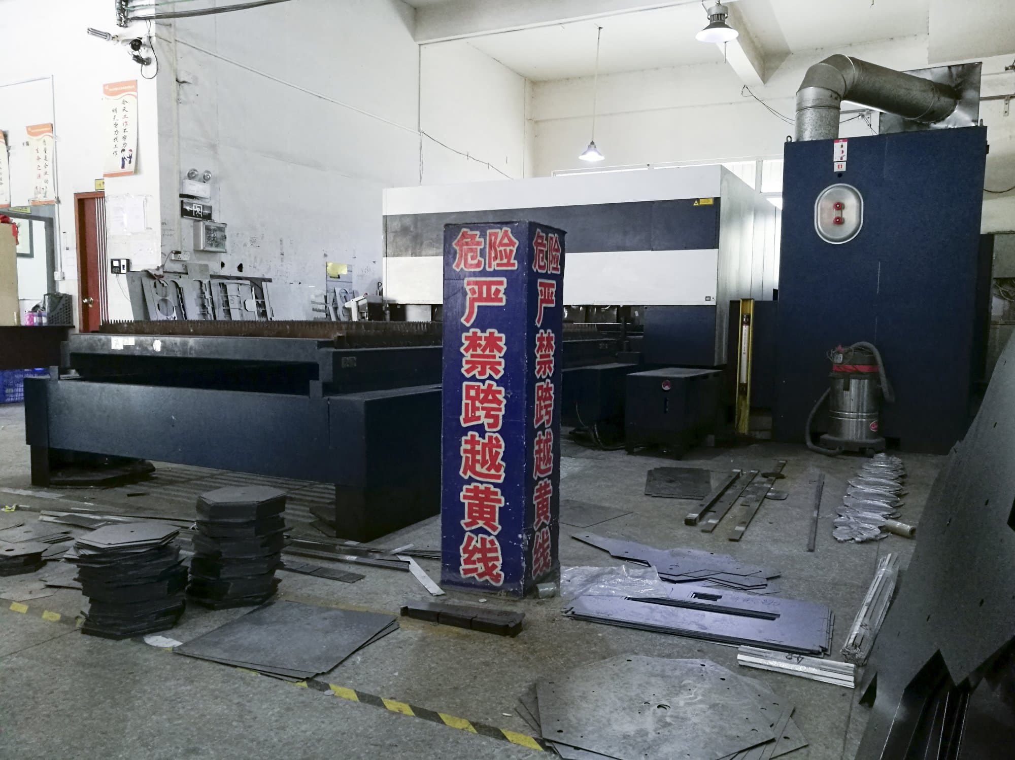 Makine  1 Trumpf - Sağdan görünüm TruLaser 3030