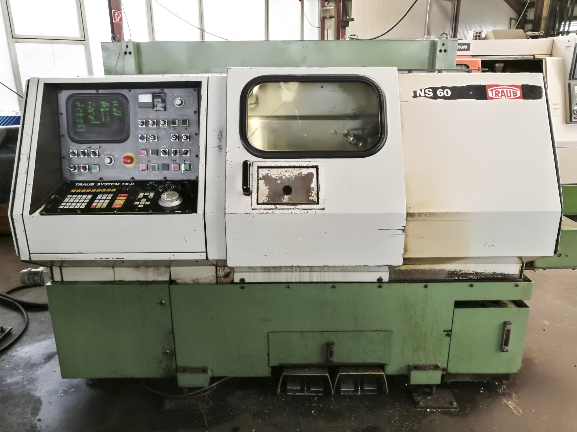 Makine  TRAUB - Önden görünüm TNS 60