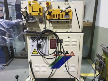 Makine  1 GEKA - Önden görünüm MICROCROP