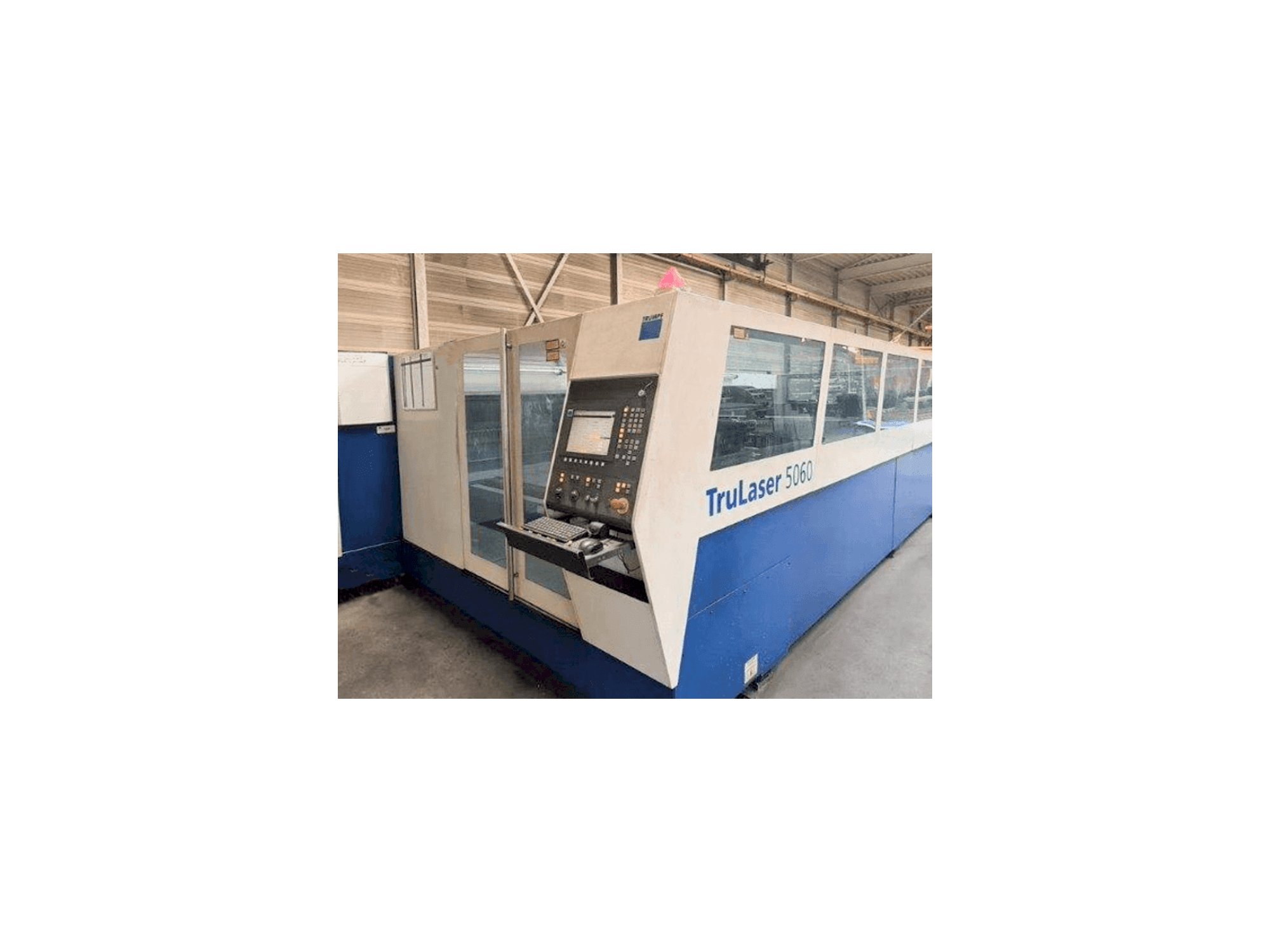 Makine TRUMPF TruLaser 5060 - Önden görünüm