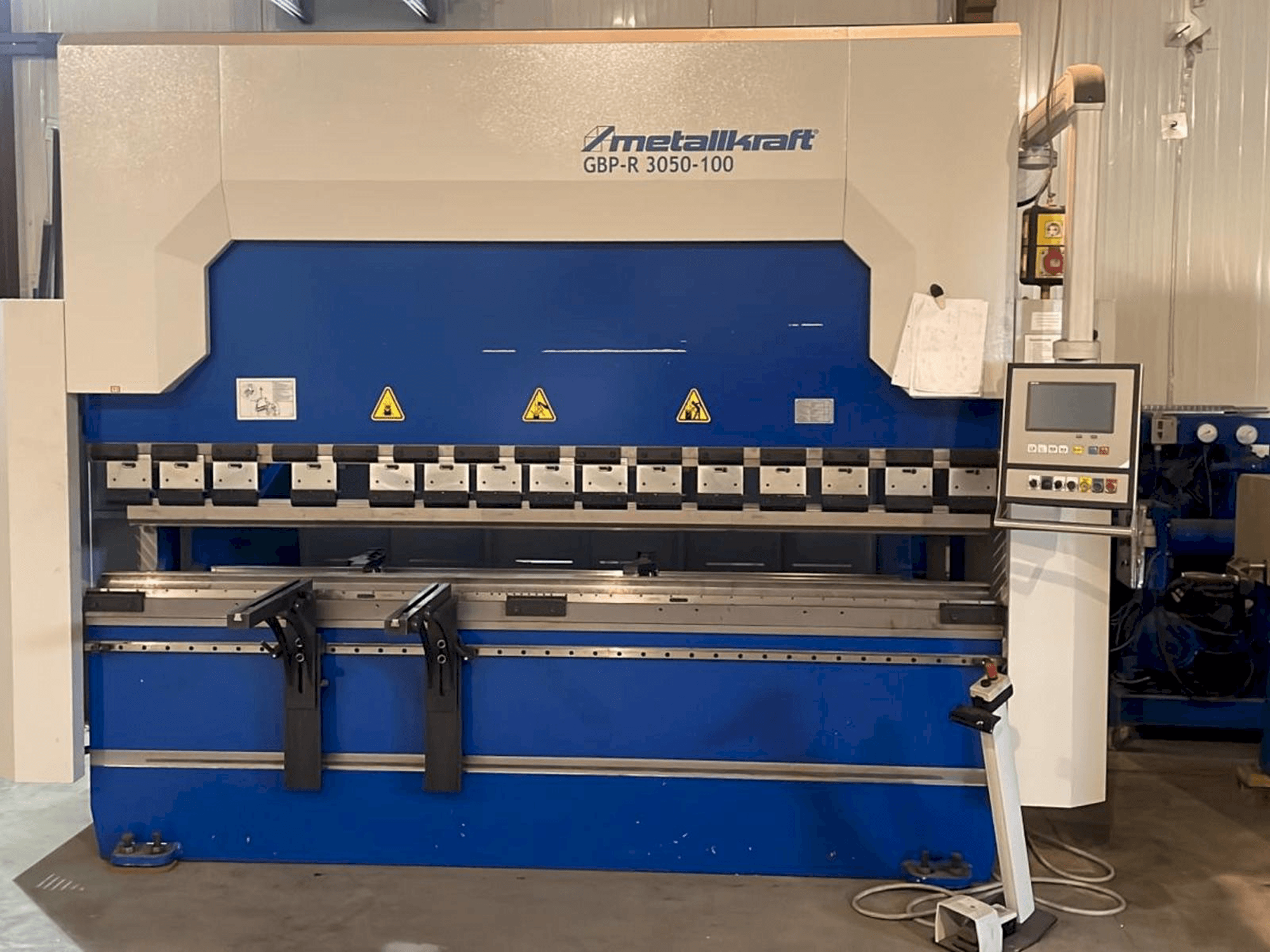 Makine Metallkraft GBPR30540-100 - Önden görünüm
