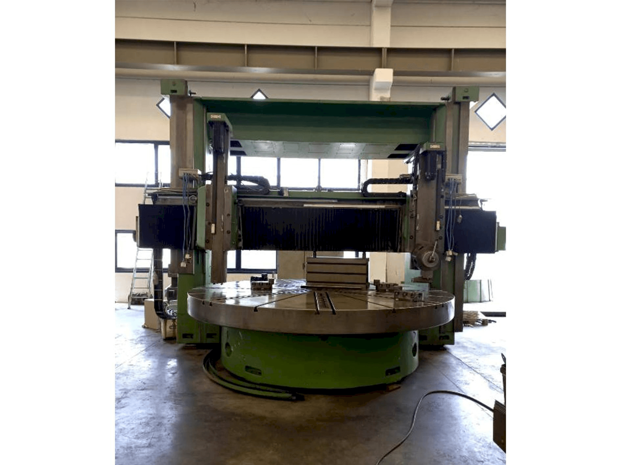 Makine Titan SC 43 ECS 1400 - Önden görünüm