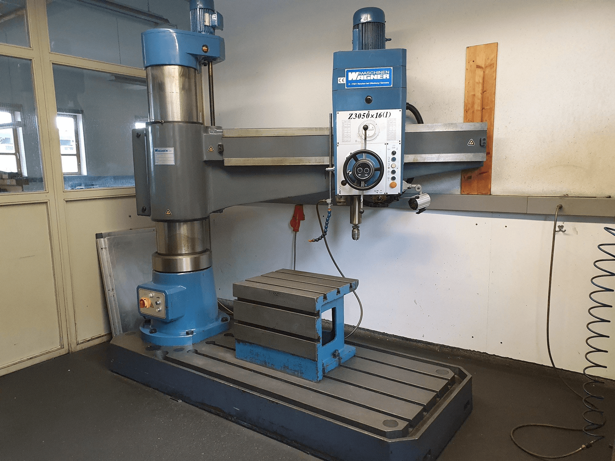 Makine WAGNER PRC50 - Önden görünüm