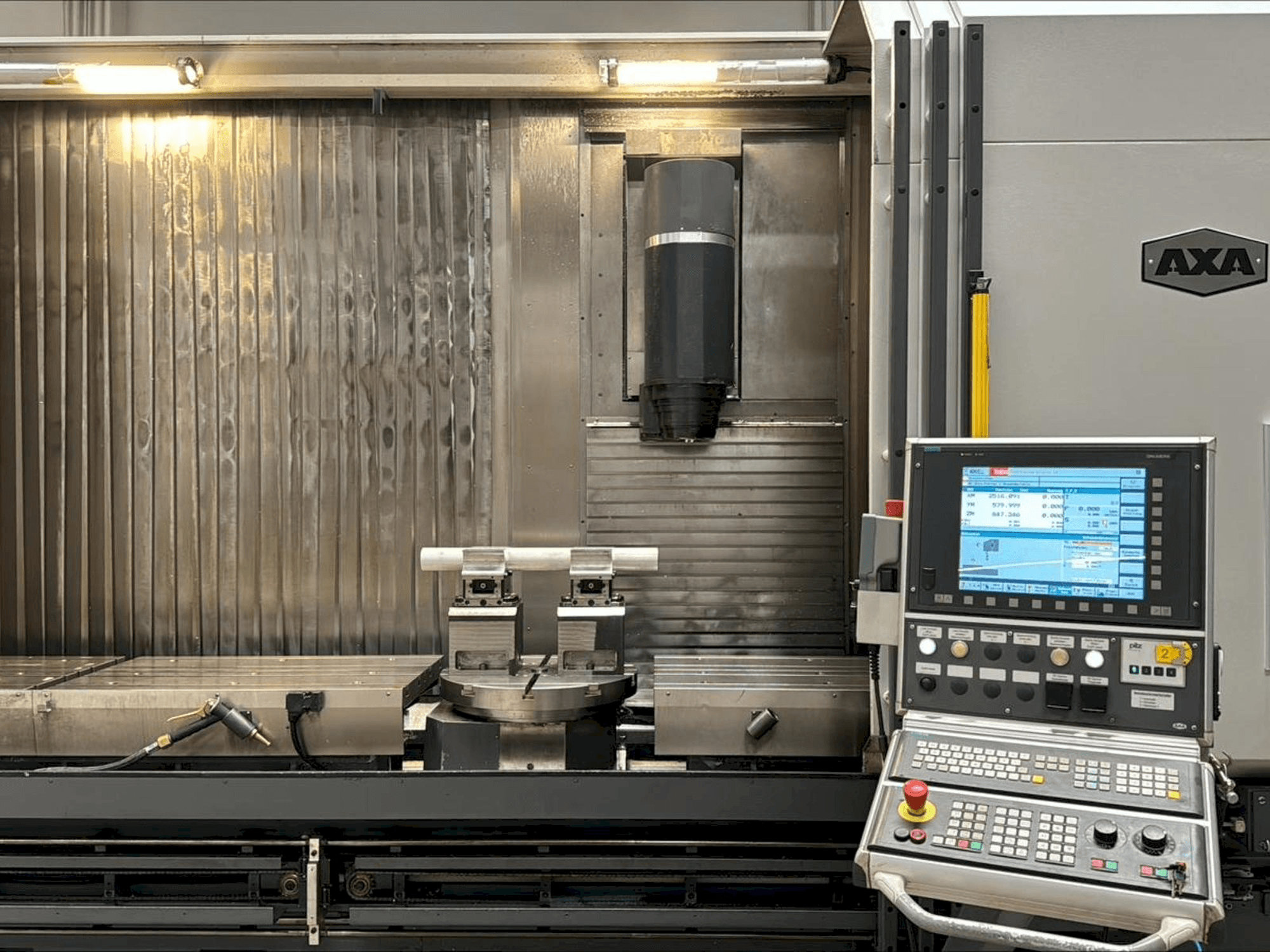 Makine AXA VHC-2 - Önden görünüm