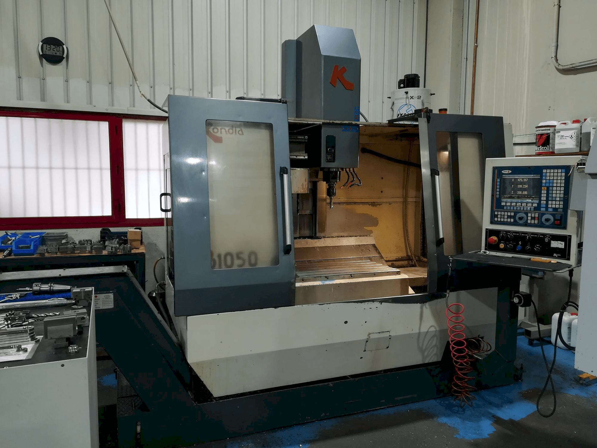 Makine KONDIA B1050 - Önden görünüm