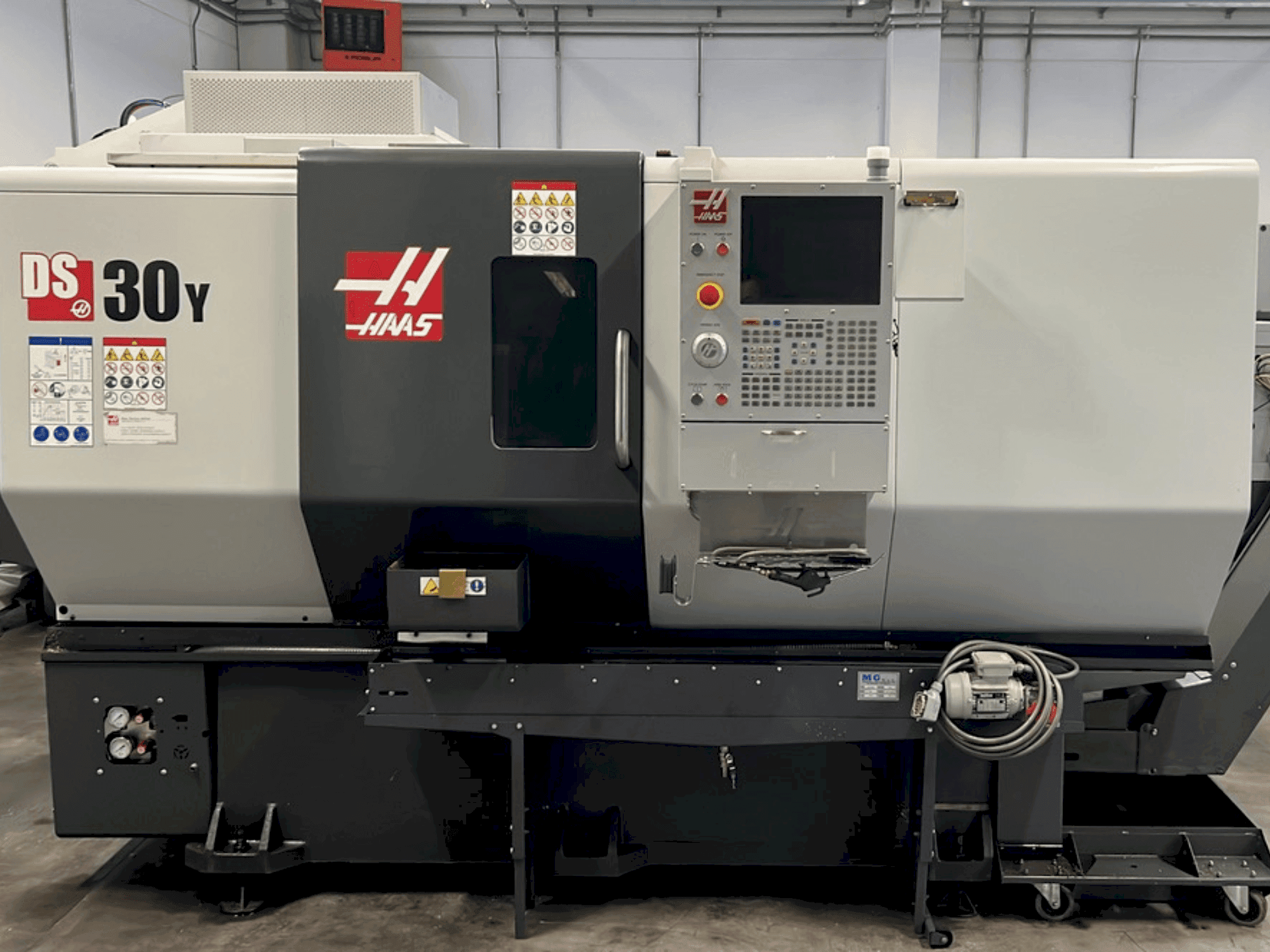 Makine HAAS DS30Y - Önden görünüm