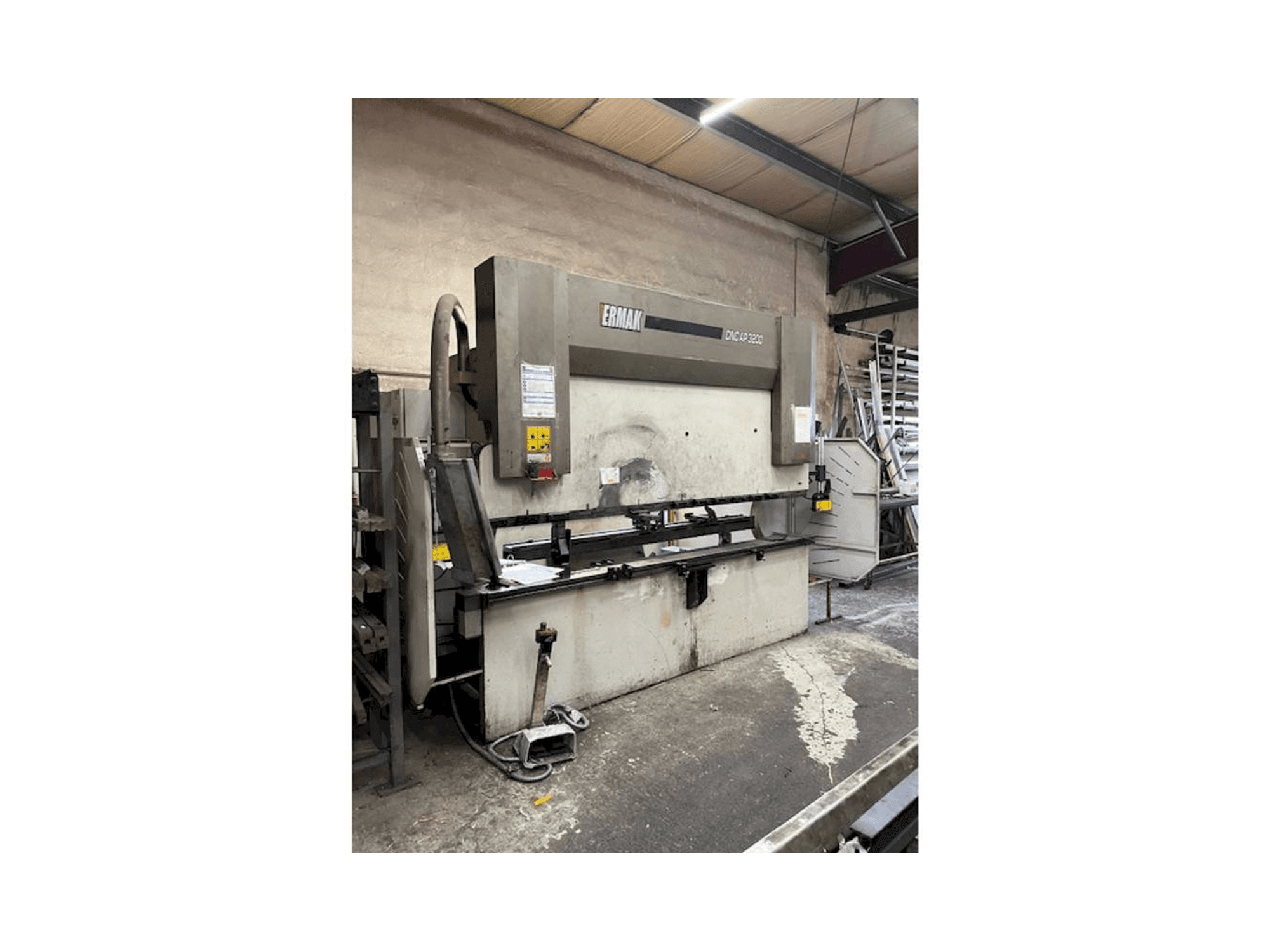 Makine ERMAK Cnc ap - Önden görünüm