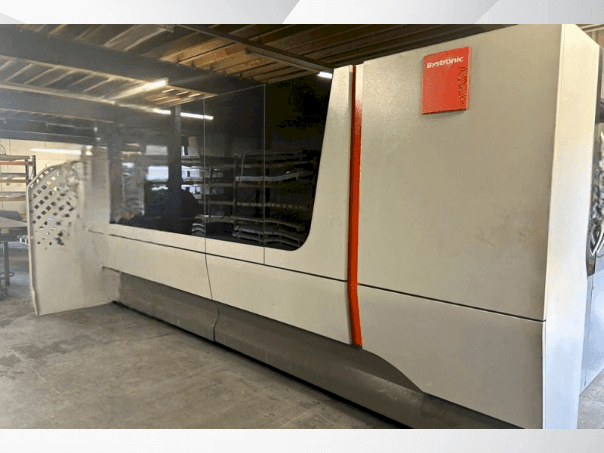 Makine Bystronic BYSMART Fiber 3015 - Önden görünüm