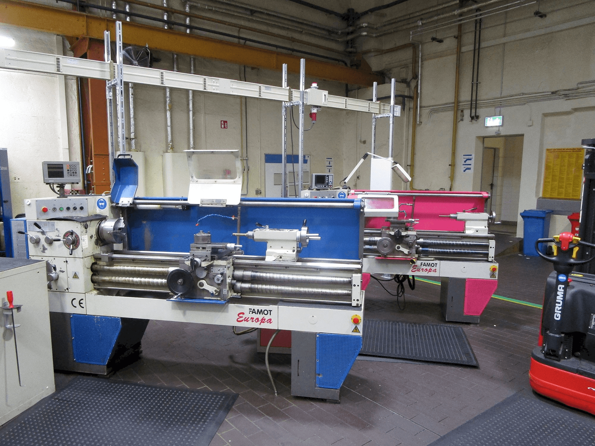 Makine FAMOT EUROPA - Önden görünüm