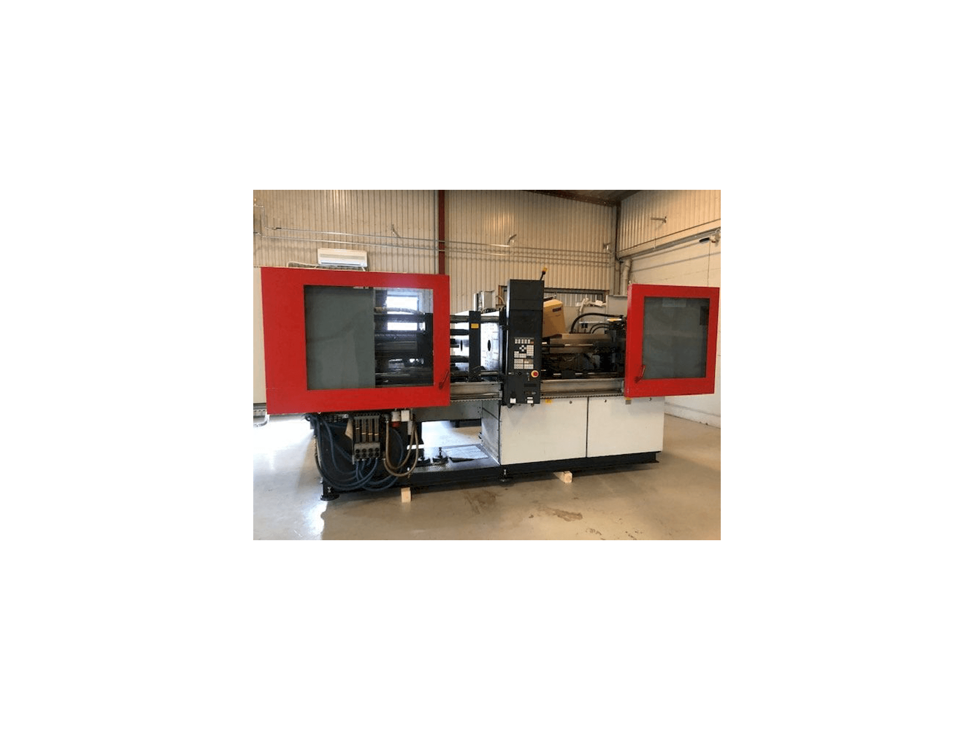 Makine FERROMATIK MILACRON K110 - Önden görünüm