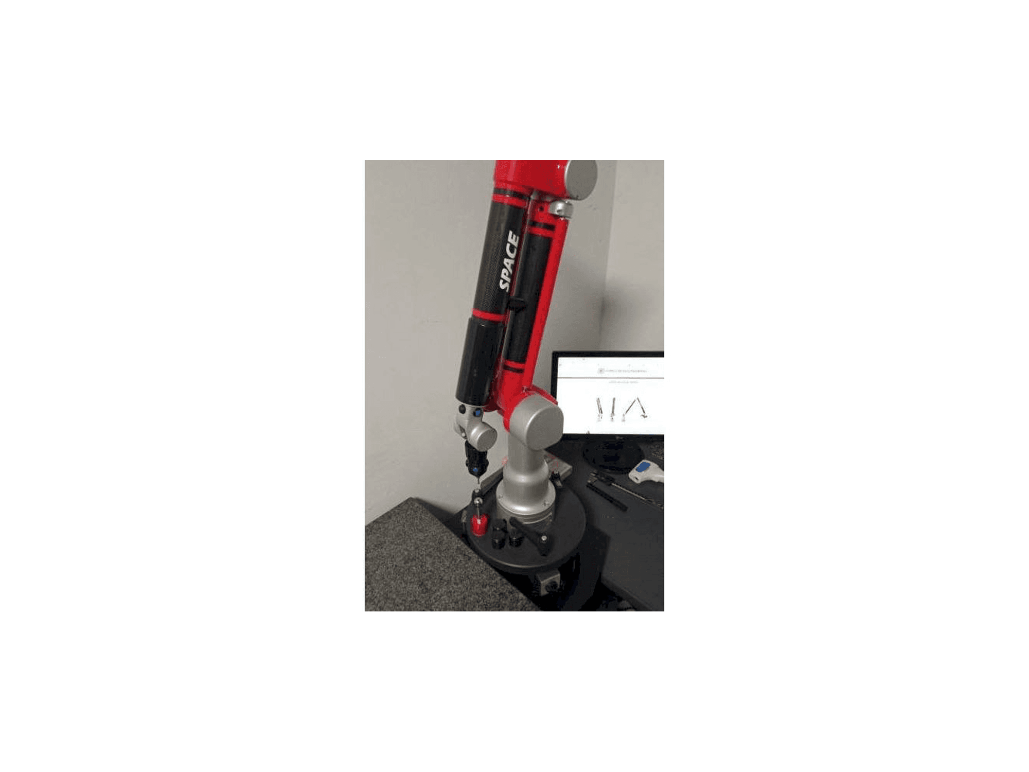 Makine Tomelleri Engineering Space - 6 Axes - Önden görünüm