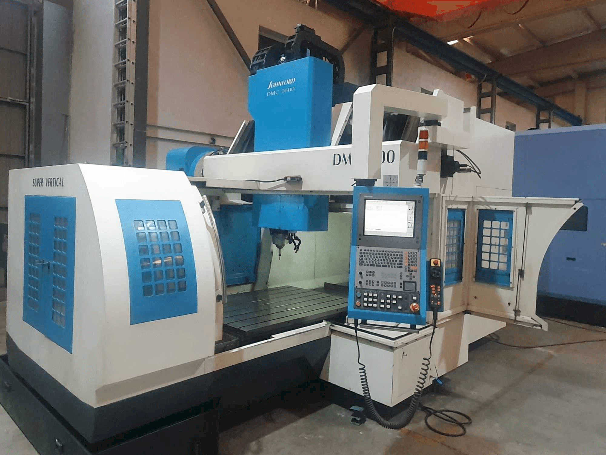 Makine Johnford DMC-1600 - Önden görünüm