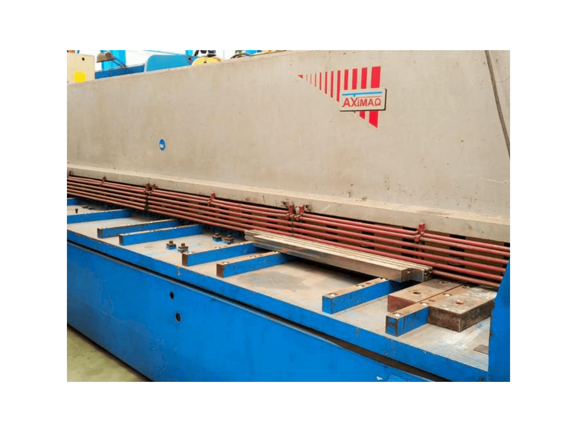 Makine Axial CP-1060 - Önden görünüm